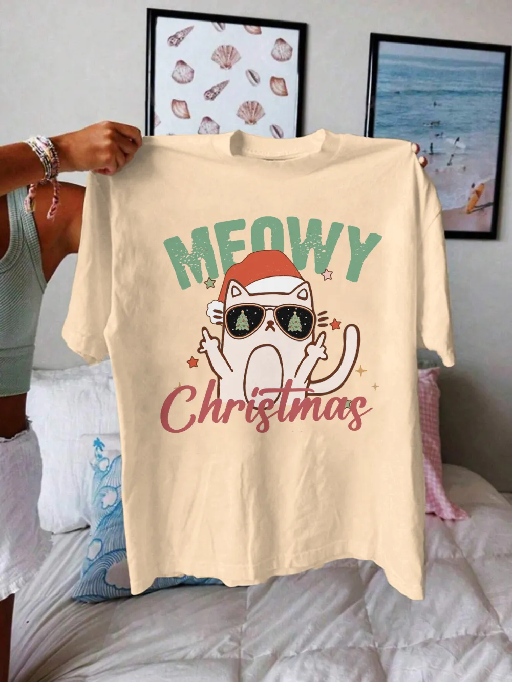 Kitty Santa Lady T-shirt