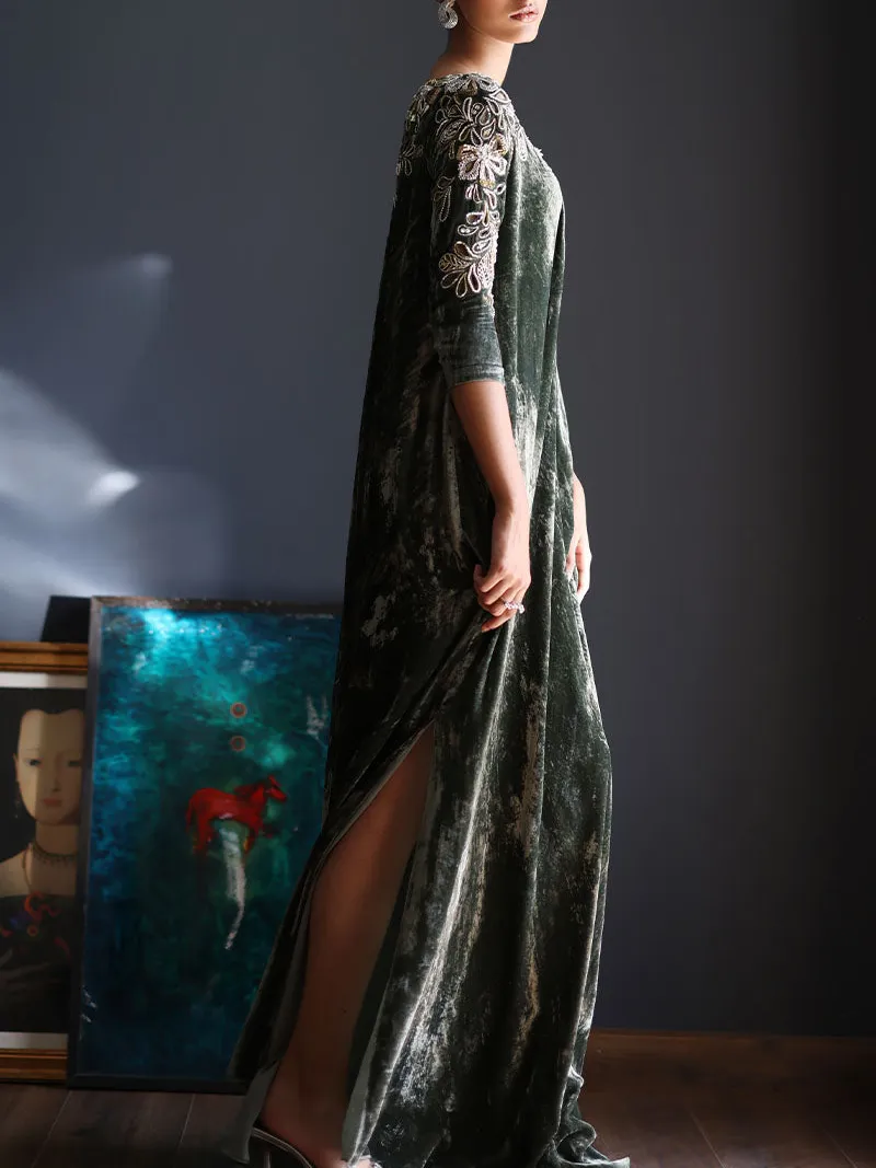 Elegant velvet kaftan