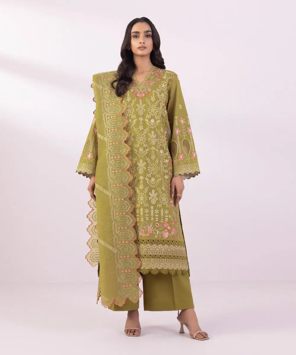 3 Piece - Embroidered Lawn Suit