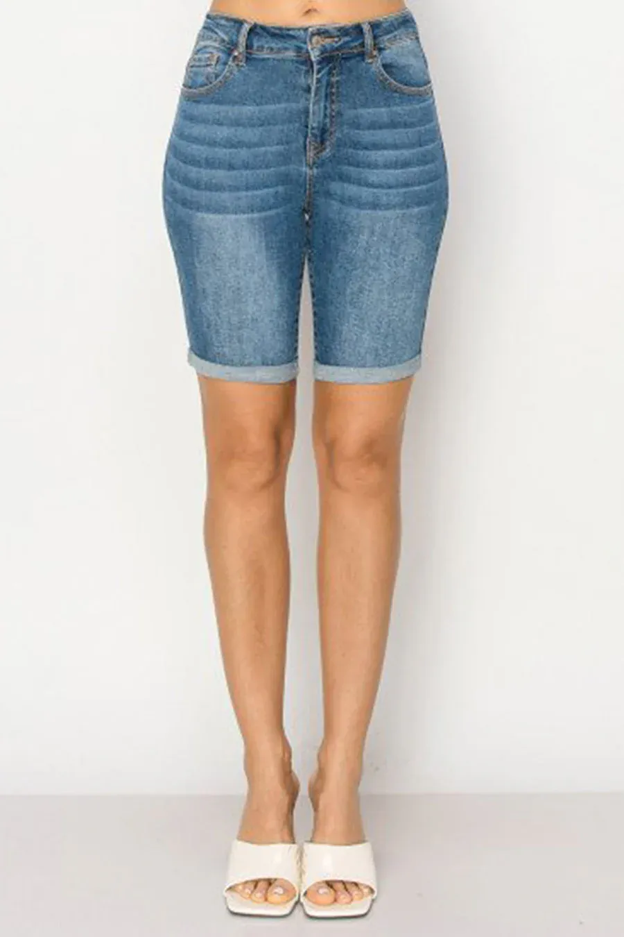 WAXJEAN Basic Bermuda Denim Shorts With Rolled Cuffs Stretch For Days