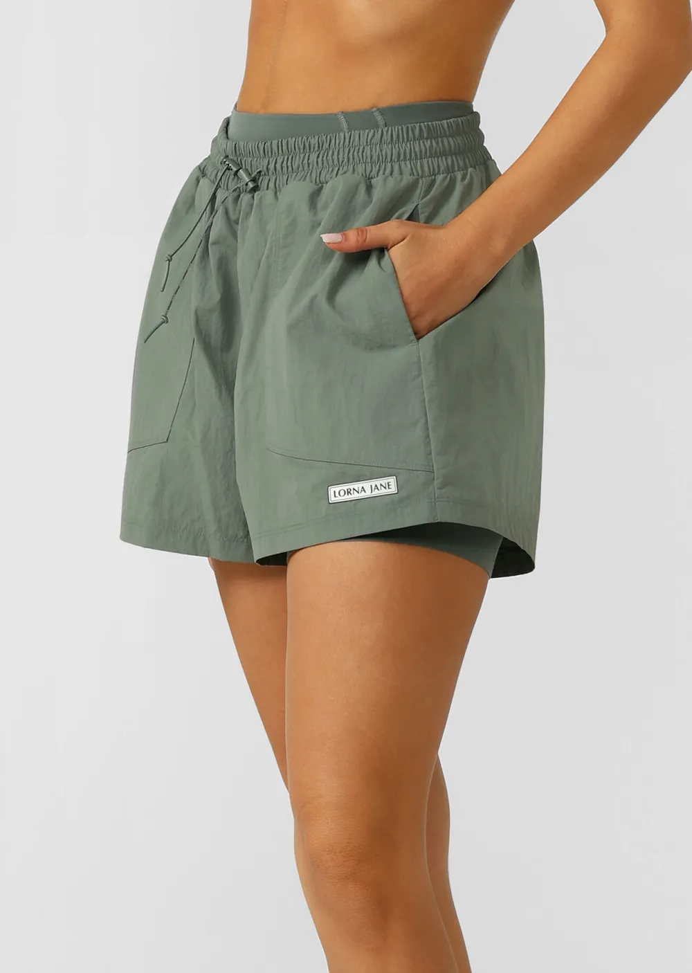 Weightless Active Short