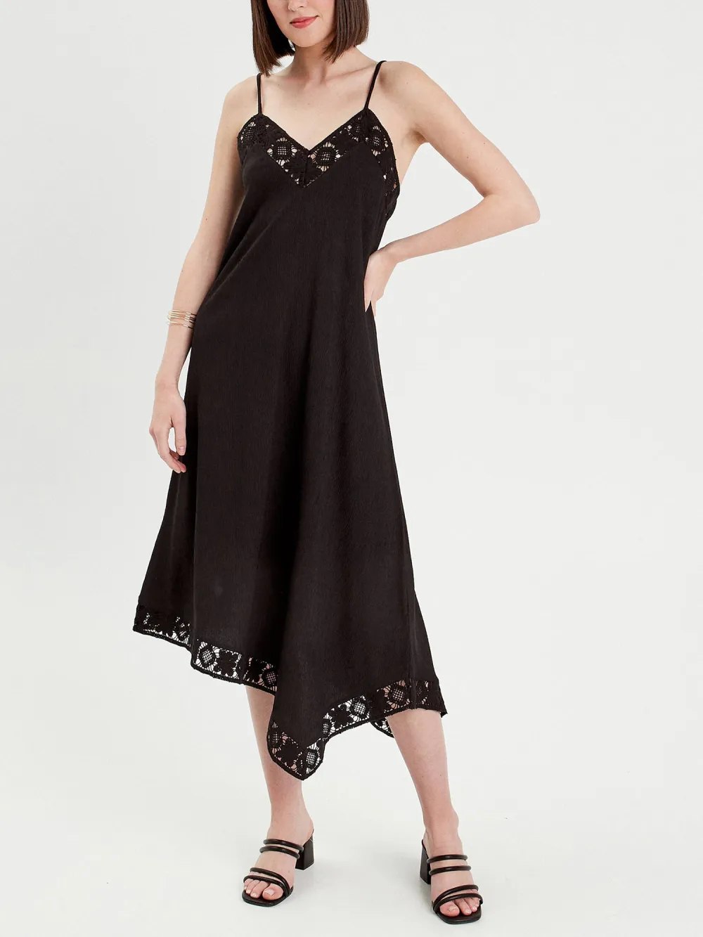 Robe longue évasée asymétrique noir femme