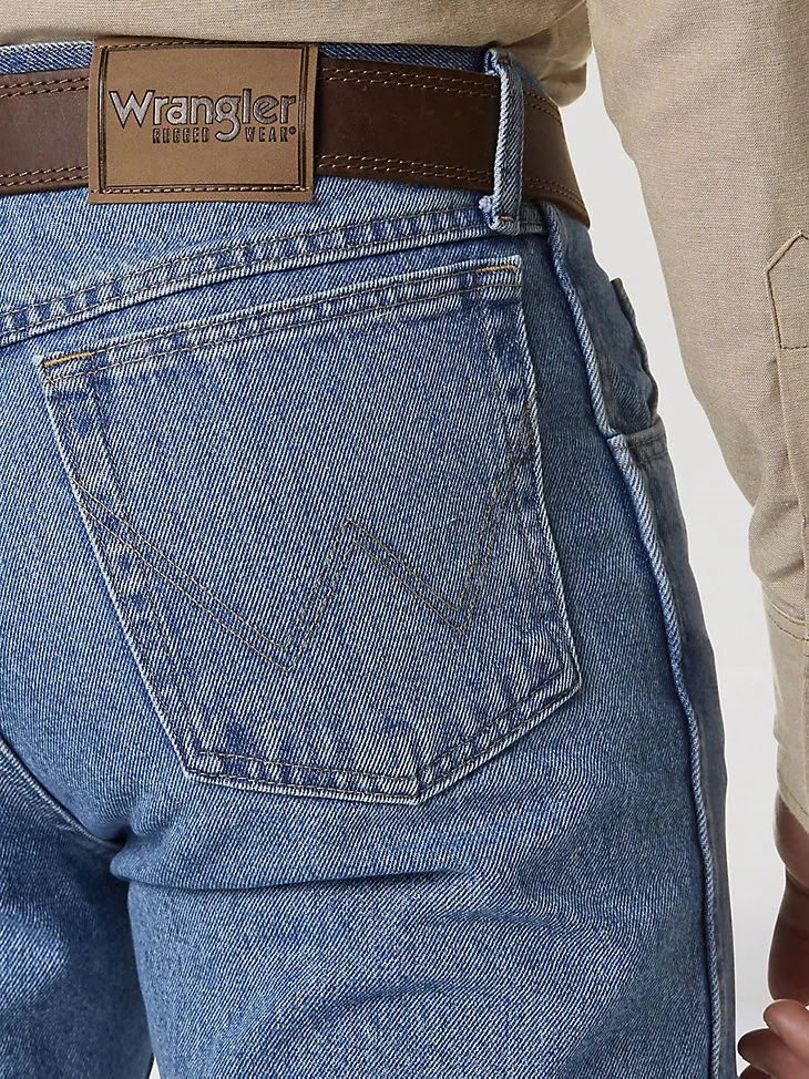 WRANGLER RUGGED WEAR® CLASSIC FIT JEAN IN ROUGH WASH