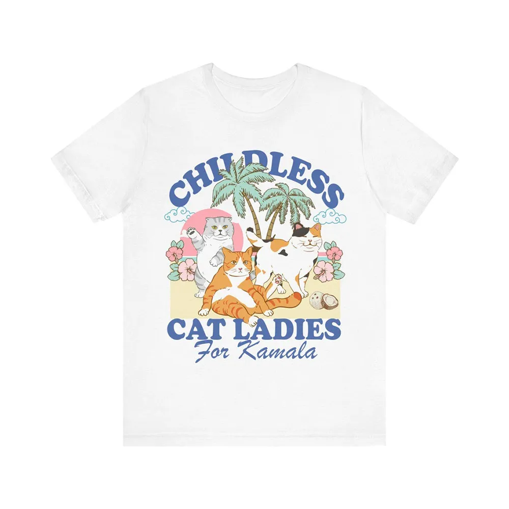 Childless cat lady for kamala T-Shirt