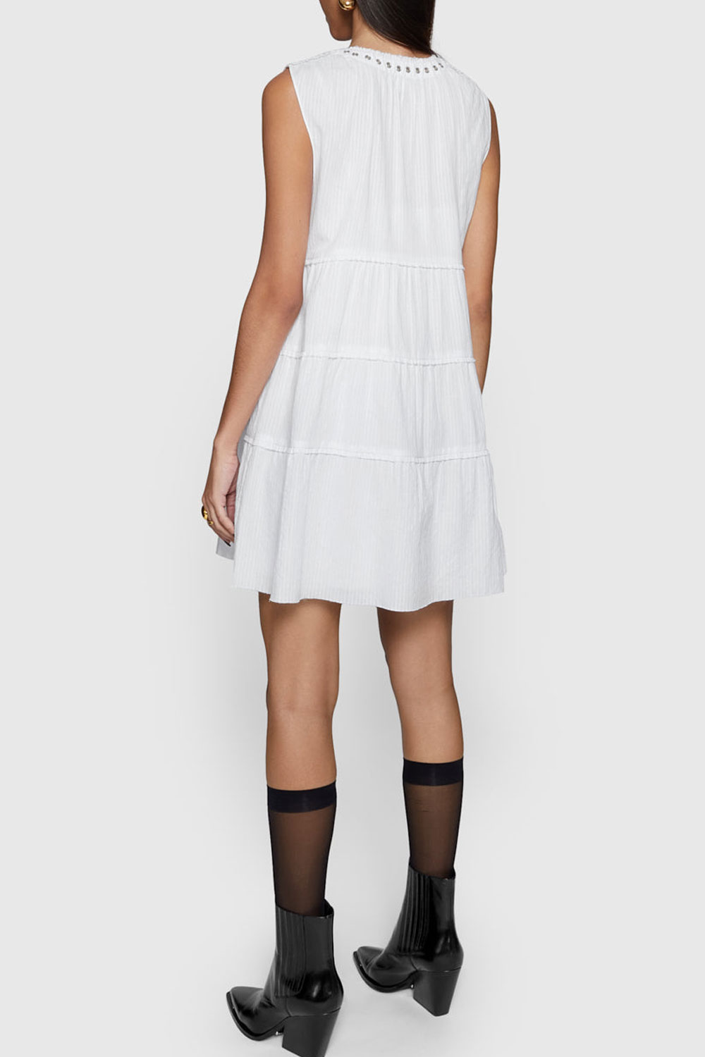 White Sleeveless Dress