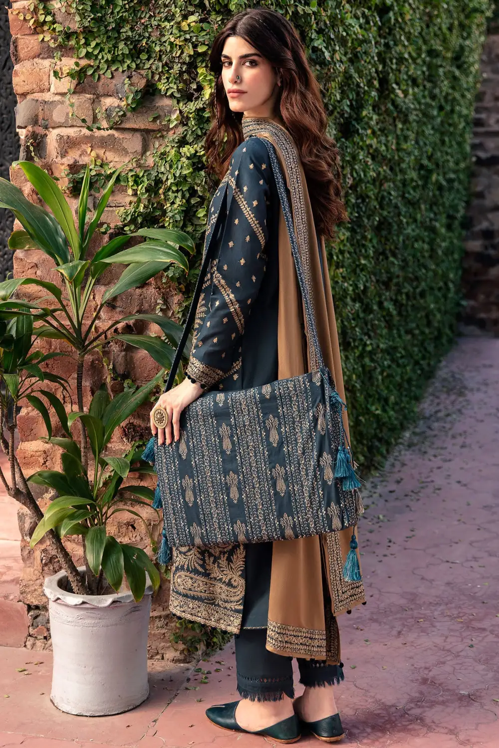 EMBROIDERED SLUB KHADDAR SETS