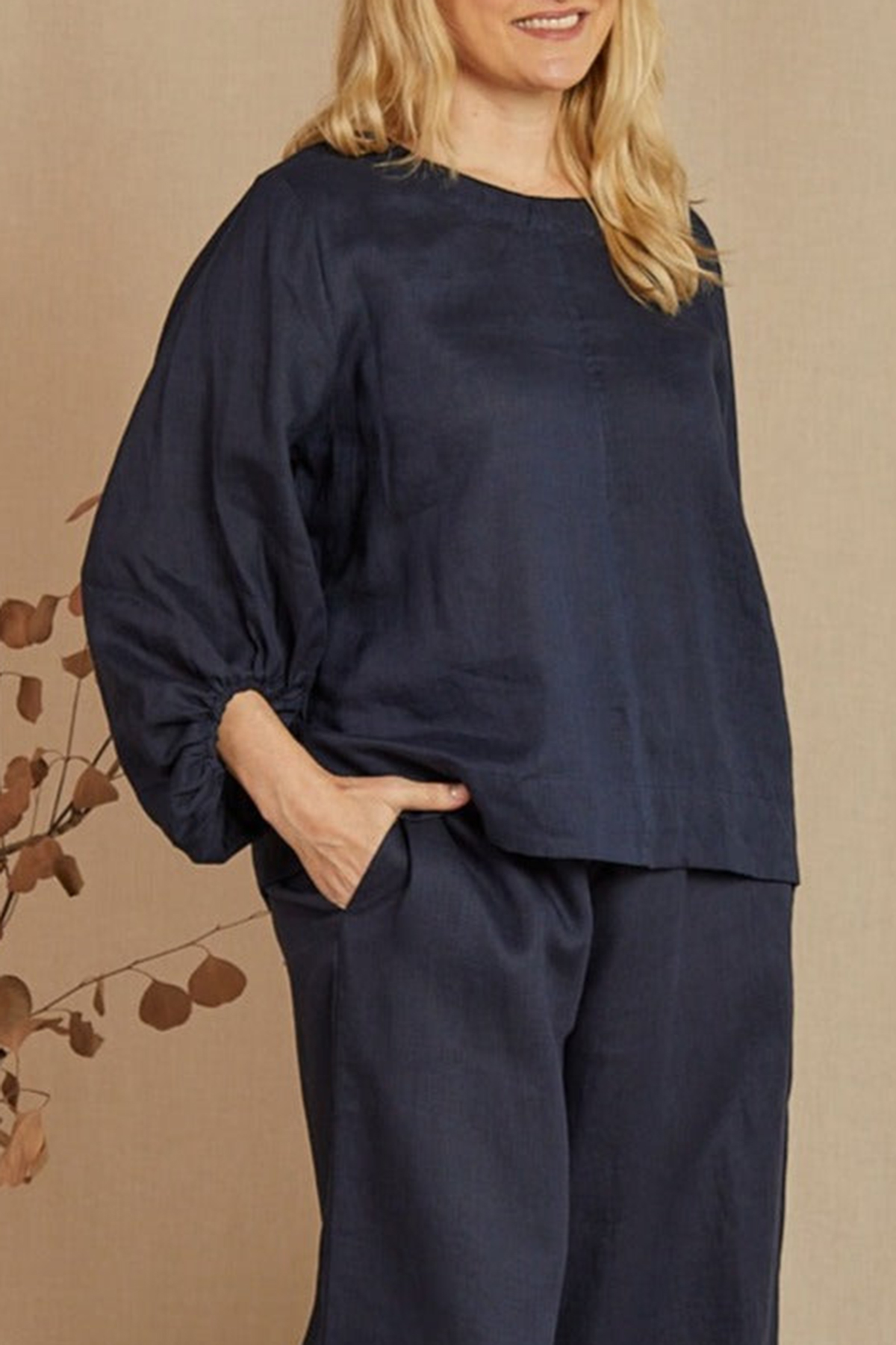 Audrey Linen Blouse In Navy