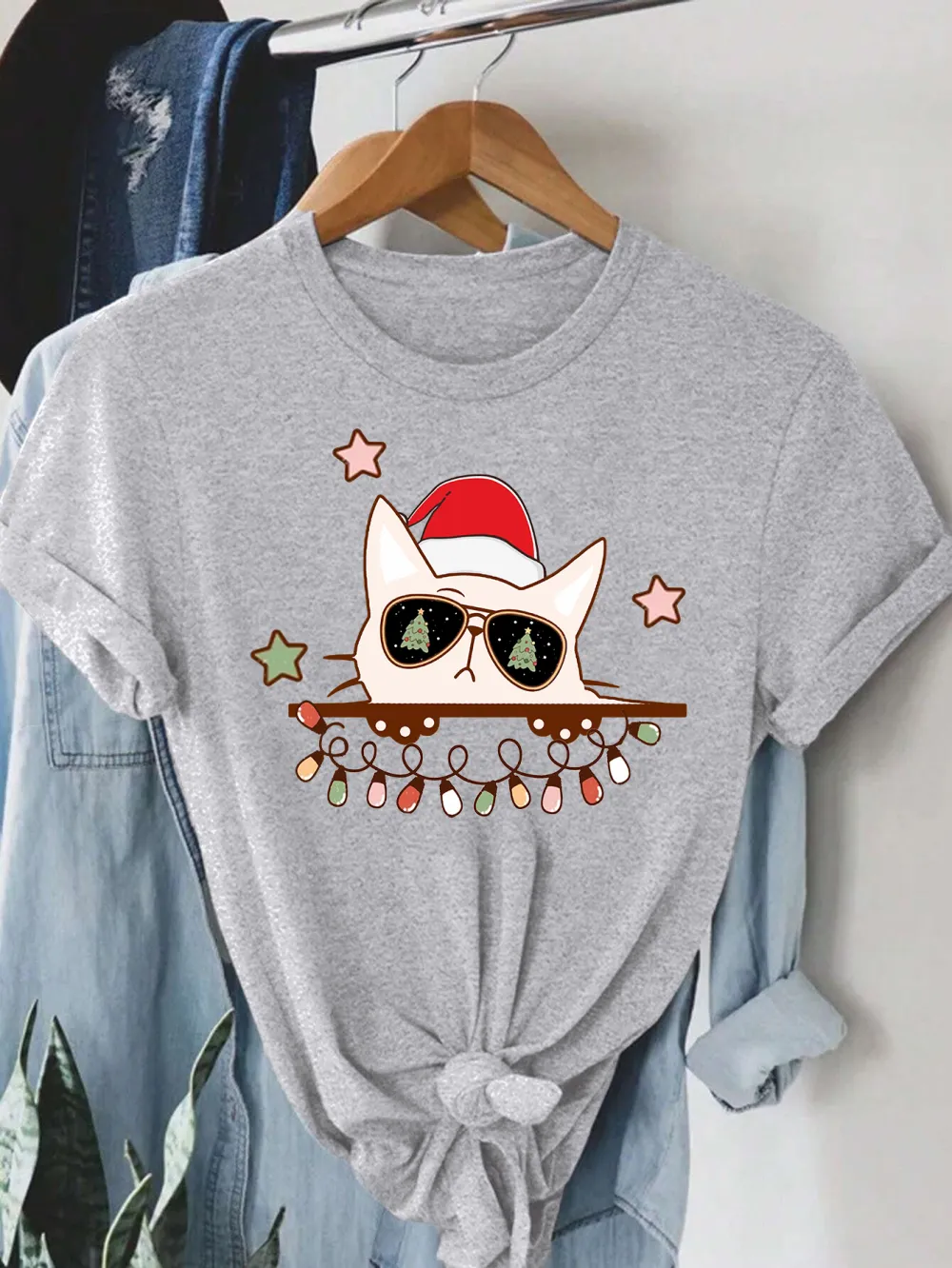 Kitty Santa Lady T-shirt