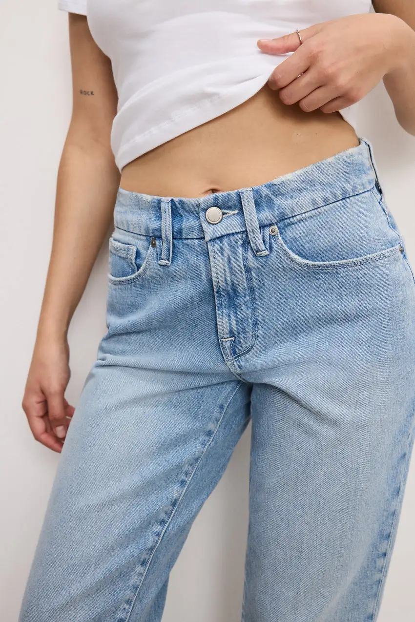 THE WEEKENDER PETITE JEANS