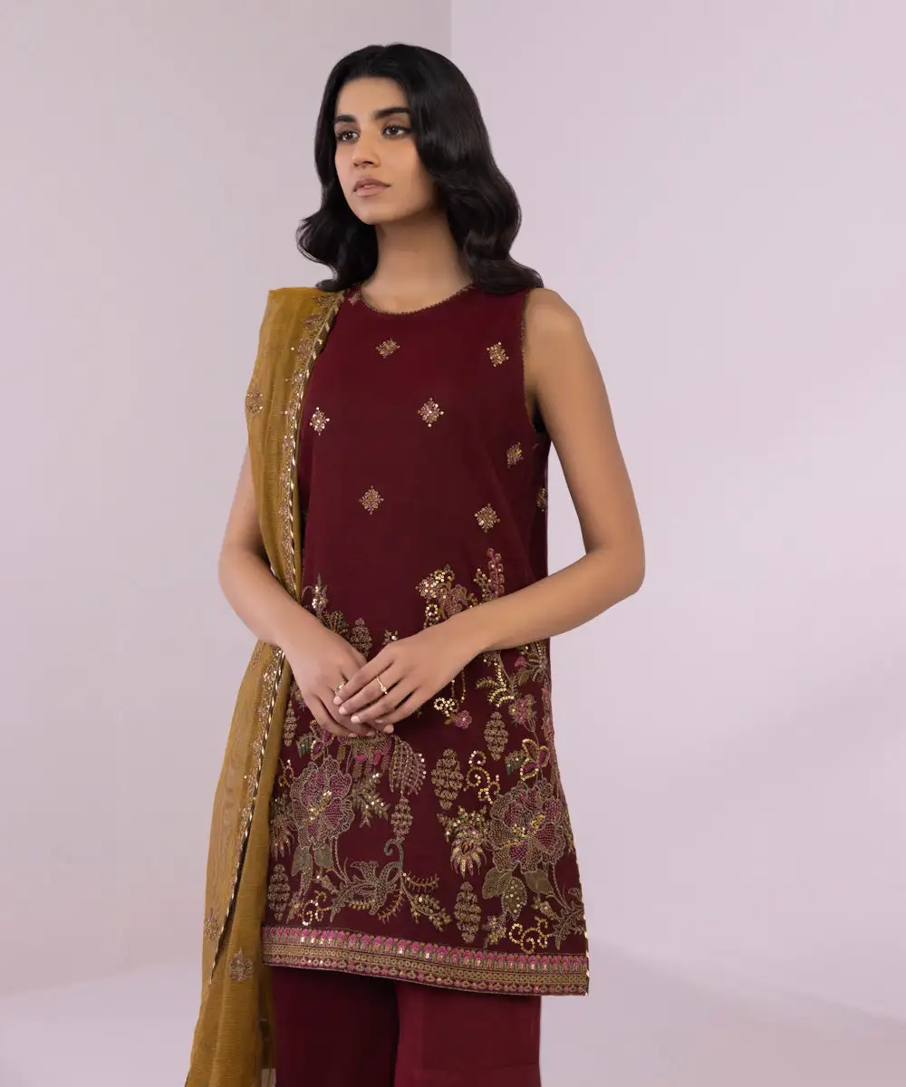 3 Piece - Embroidered Khaddi Net Suit