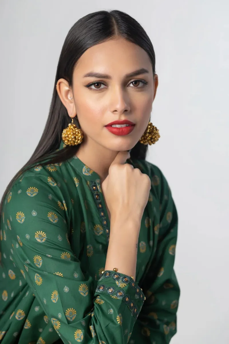 2 Piece Kurta | Embroidered & Pants Dark Green