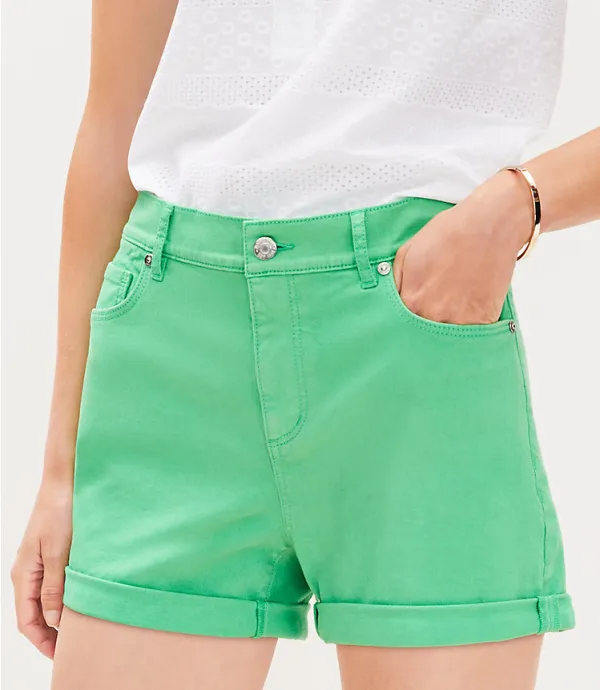 Mid Rise Denim Roll Shorts in Fresh Clover