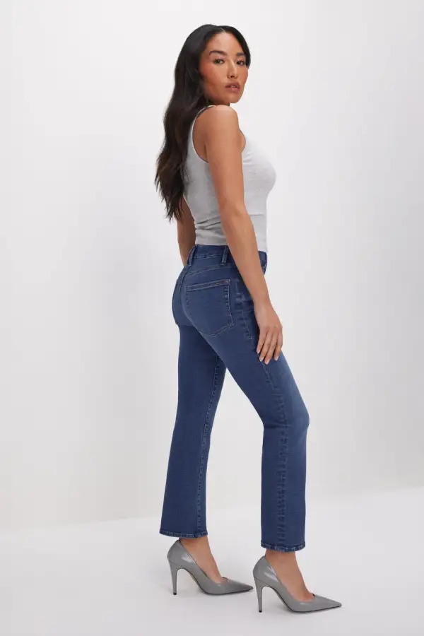 GOOD PETITE STRAIGHT JEANS