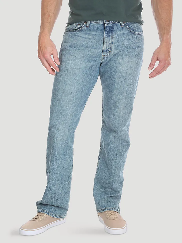 MEN'S WRANGLER AUTHENTICS® REGULAR FIT COMFORT WAIST JEAN IN BLUE OCEAN