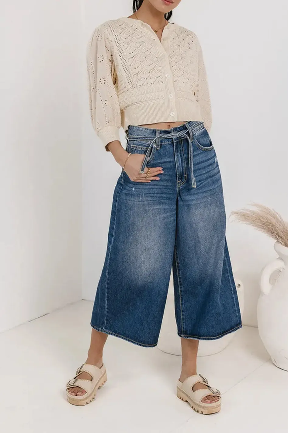 BRUCE CULOTTES IN MEDIUM WASH