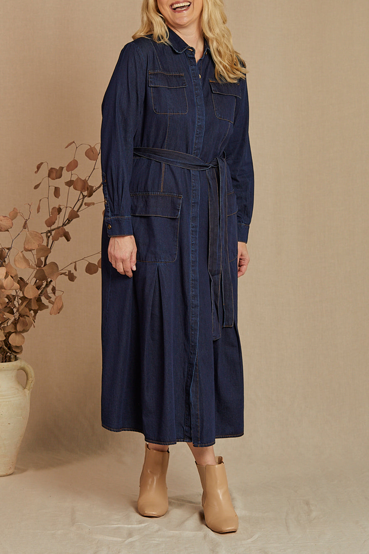 River Chambray Pocket Dress in Dark Wash