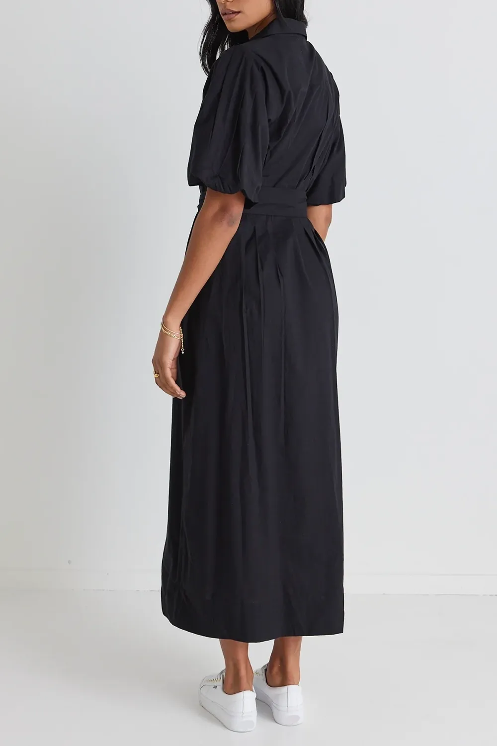 Dusk Black Puff Sleeve Collared Midi Dress