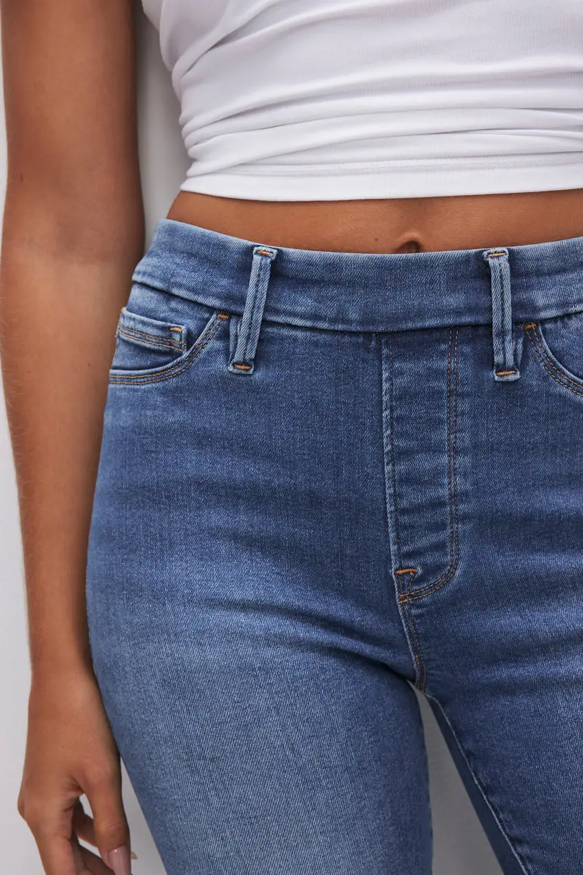 POWER STRETCH PULL-ON STRAIGHT JEANS