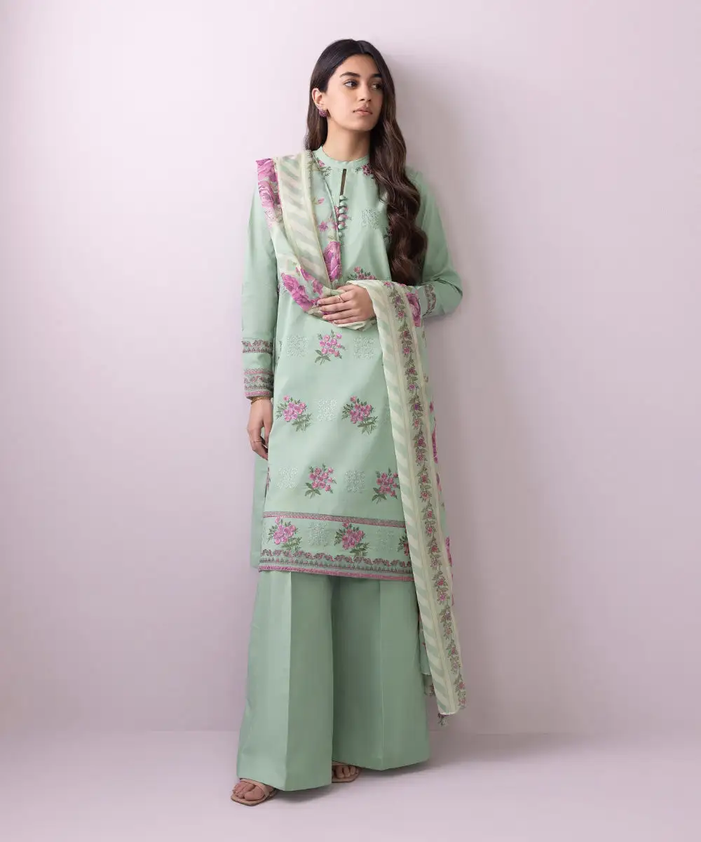 3 Piece - Embroidered Lawn Suit