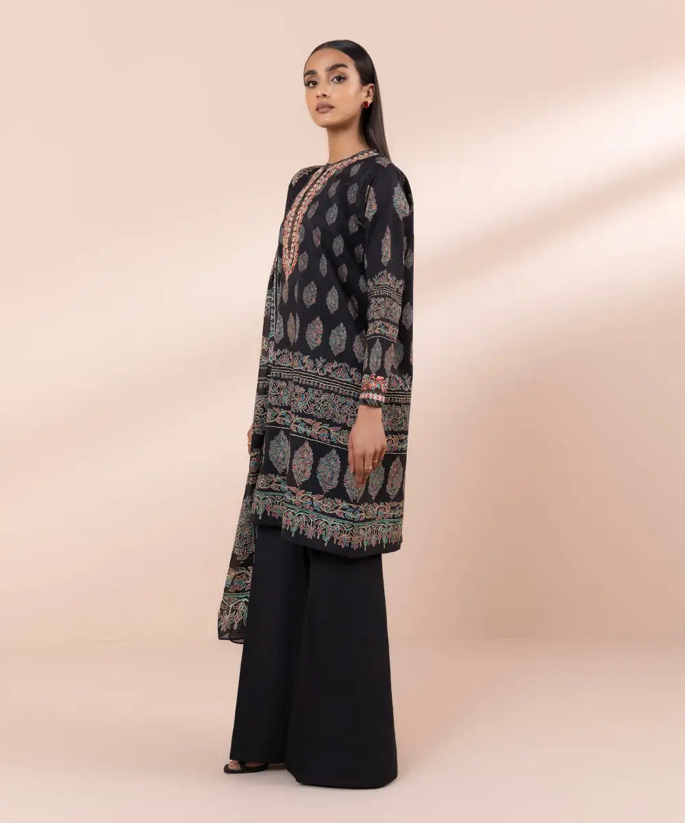 3 Piece - Embroidered Lawn Suit