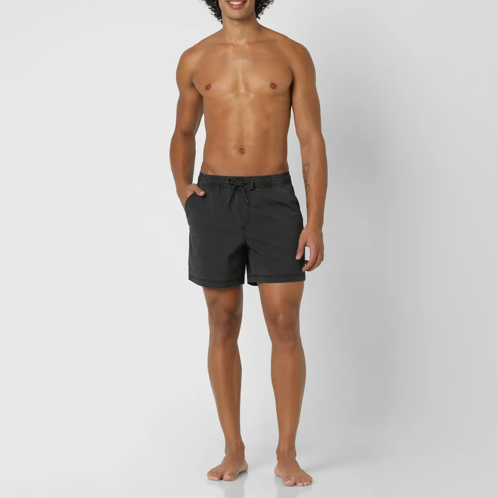 Volley Short-Black