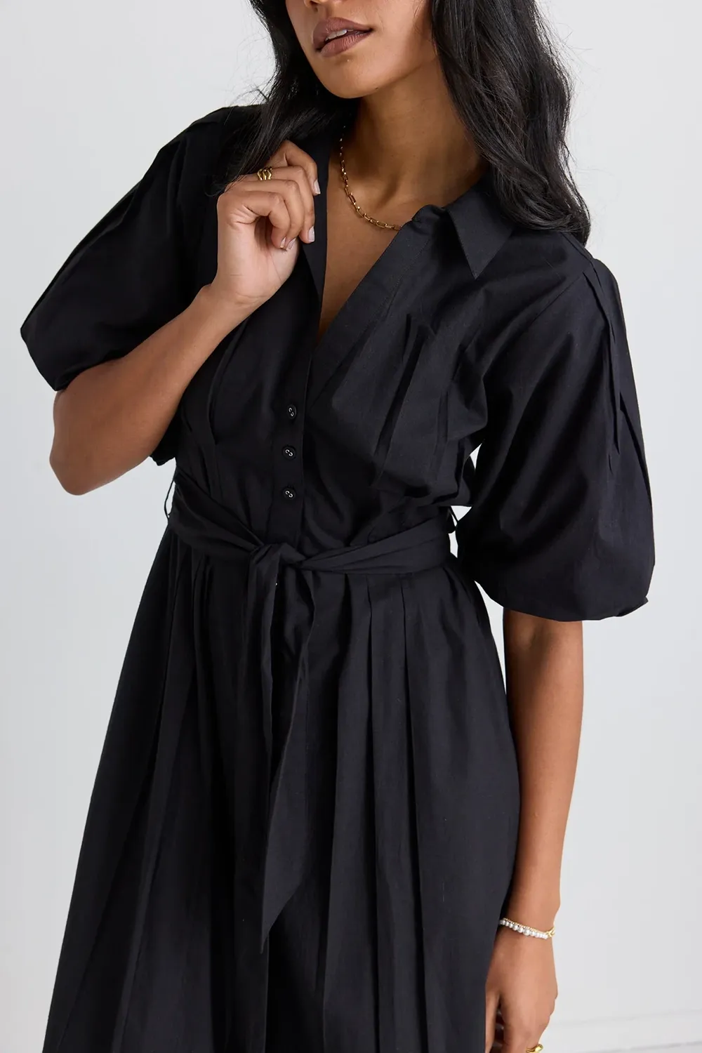 Dusk Black Puff Sleeve Collared Midi Dress