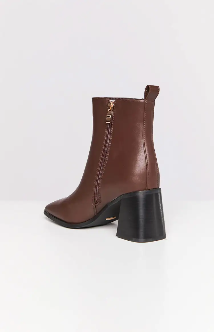 Billini Svea Brunette Ankle Boots