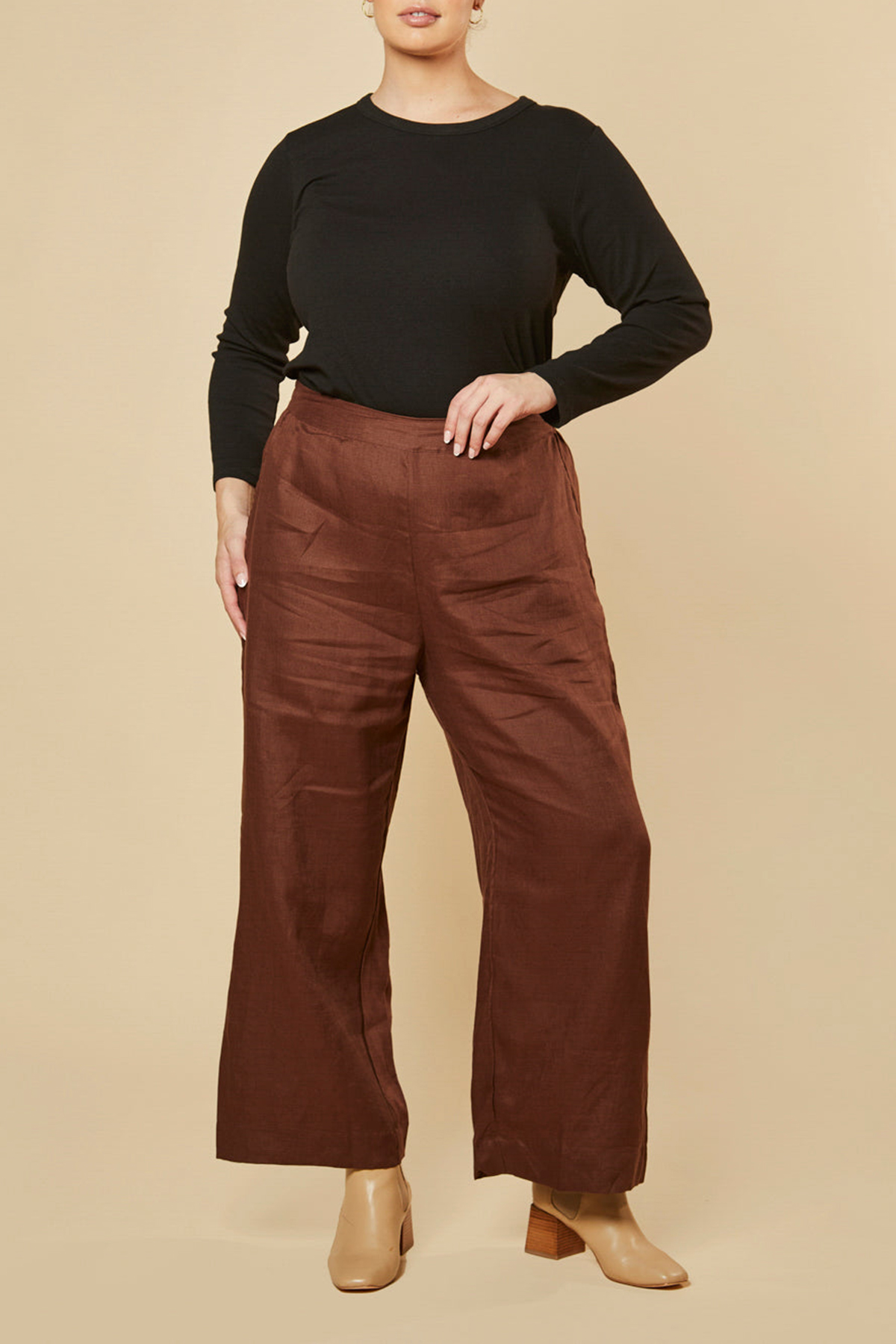 Camille Wide Leg Linen Pant in Raisin