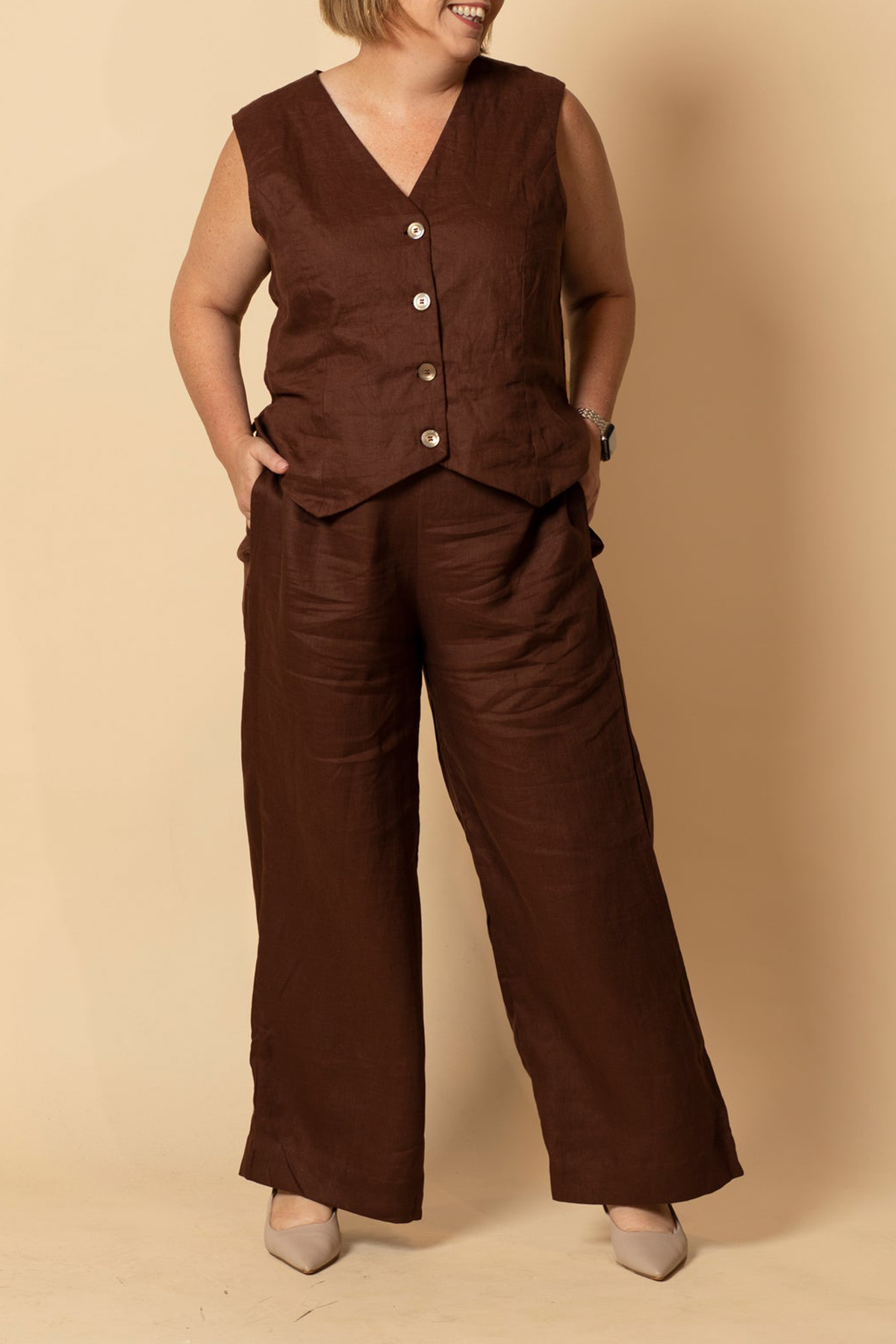 Camille Wide Leg Linen Pant in Raisin