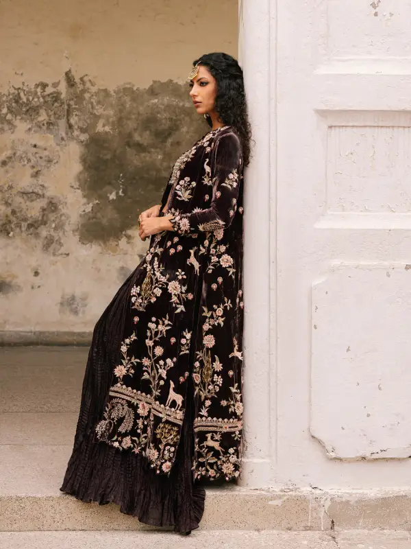 BORGIA COAT W/ CHOLI & SHARARA