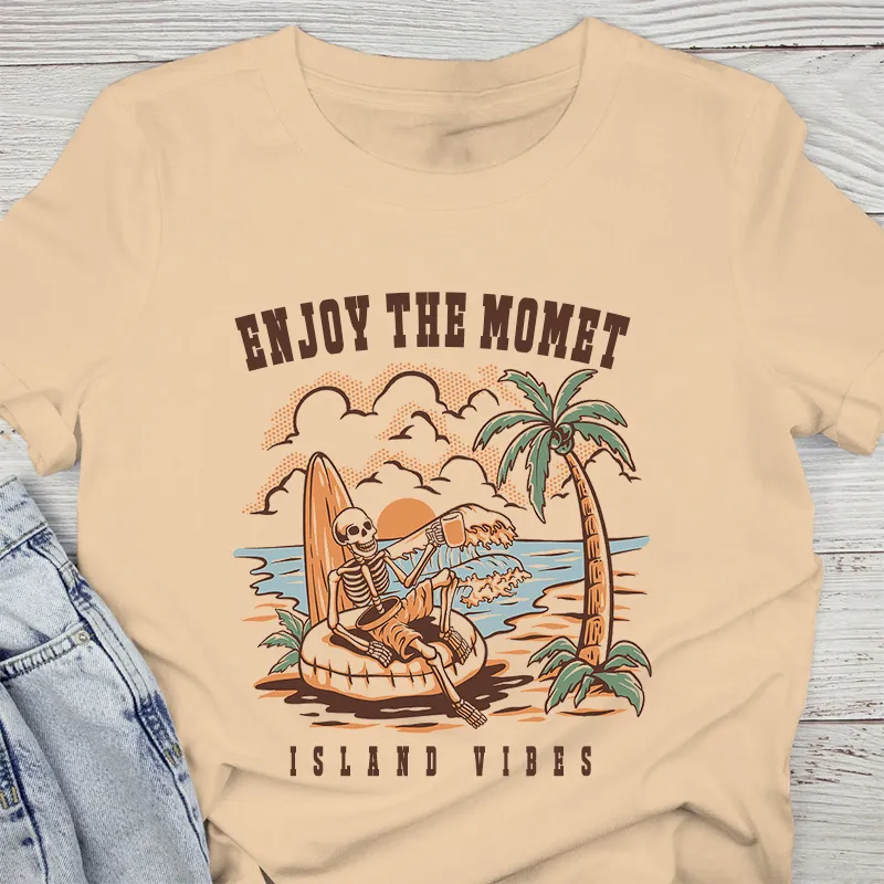 Women's Enjoy The Moment Island Vibe Pattern Printed Tee