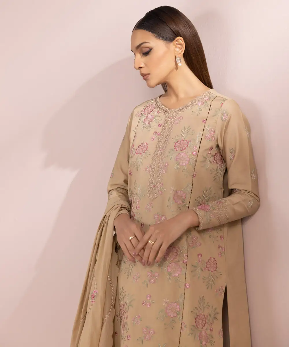 3 Piece - Embroidered Lawn Suit