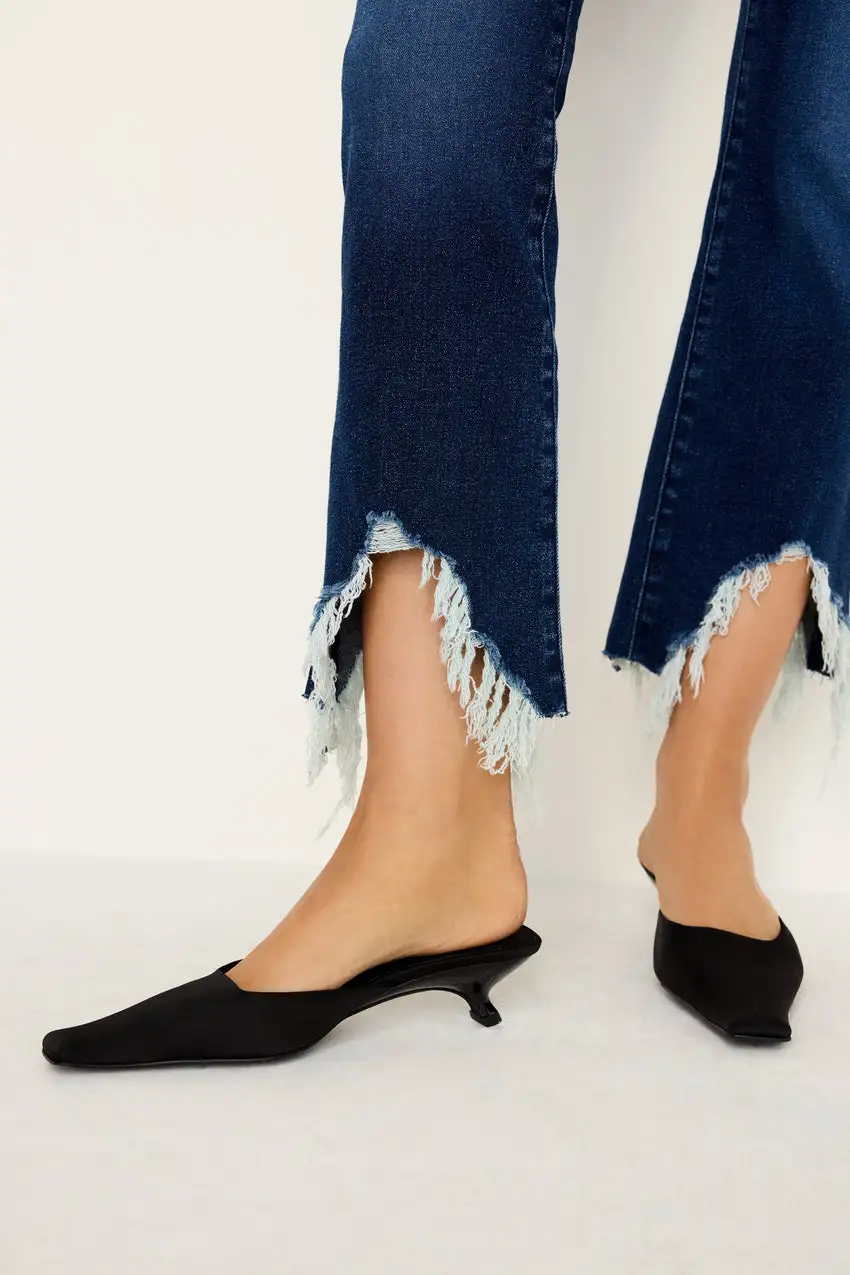 GOOD LEGS CROPPED MINI BOOT JEANS