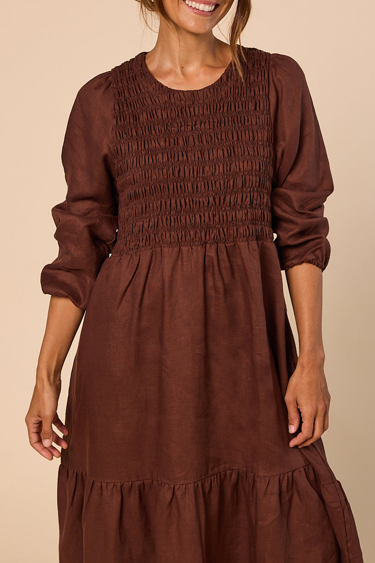 Minden Linen Shirred Long Sleeve Dress in Raisin