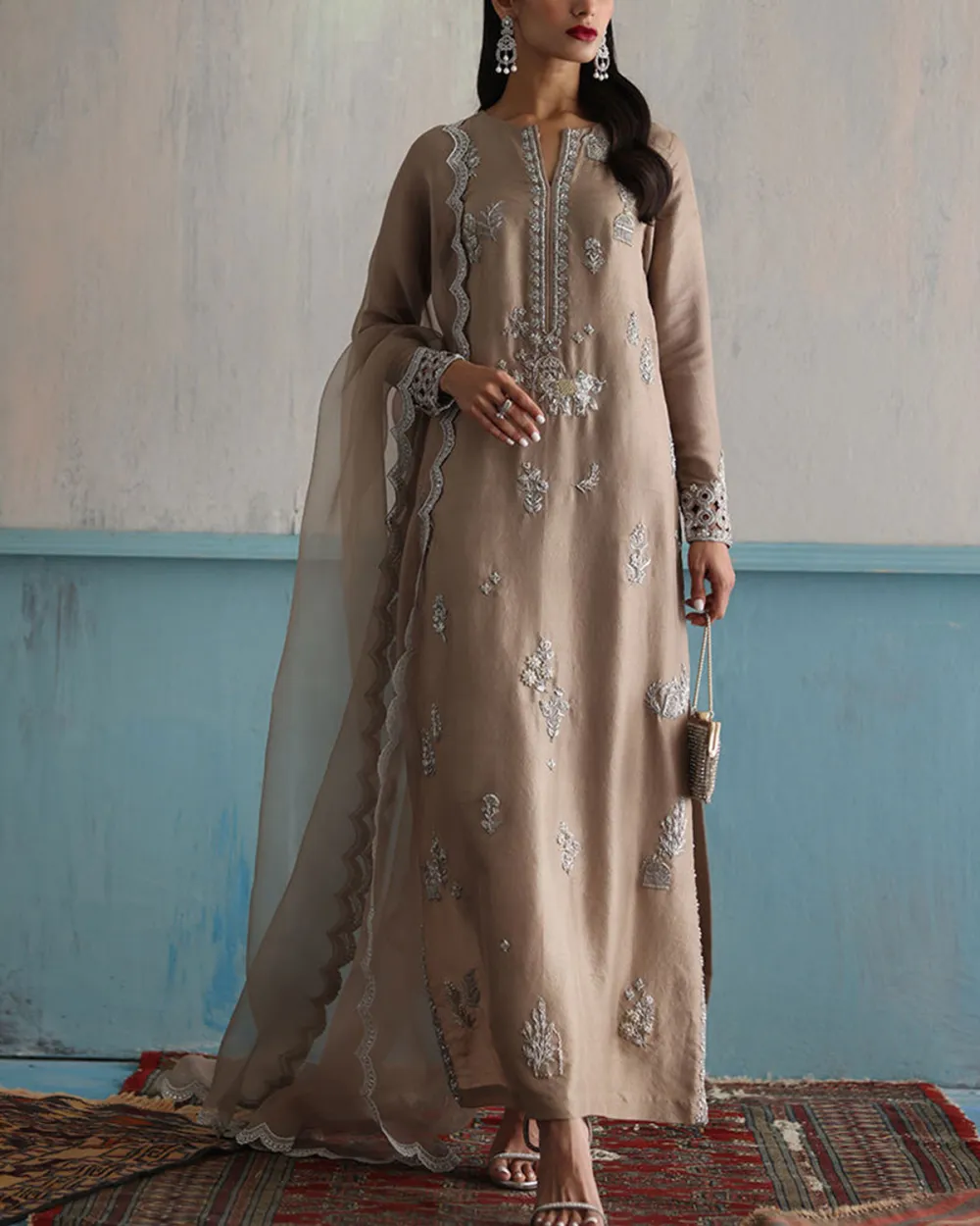 Elegant Embroidered Kaftan